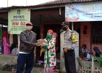 Pemdes Cadasmekar Salurkan BLT DD Kepada 146 KK melalui Posko RW