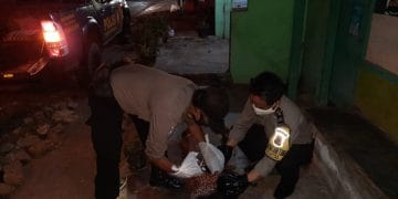 Polsek Jatiluhur Evakuasi Orang Yang Diduga Mengalami Gangguan jiwa  Ke Rumah sakit