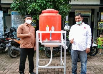 SMPN 1 Purwakarta Dapat Bantuan Wastafel Dari DPC Projo