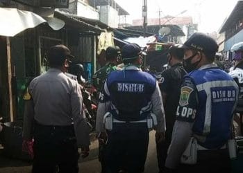 Jelang AKB Tim Gabungan Lakukan Sosialisasi Di Pasar Johar