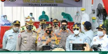 Korlantas Mabes Polri Tinjau Pelaksanaan Rapid Antigen di Pos Pam PKM Res Area 57A Tol Cikampek