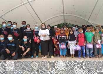 Jelang Tahun Baru 2021, Cikidang News Update Beri Santunan Anak Yatim