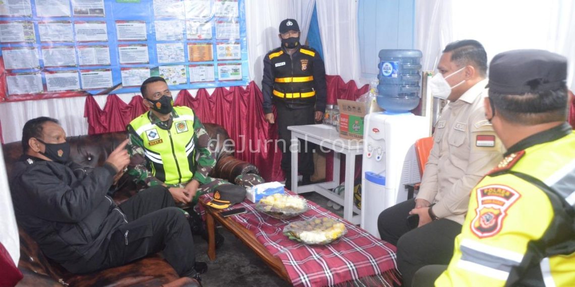 Dir Binmas Polda Jabar Didampingi Kapolres Cianjur Cek Pos Pam Tahun Baru