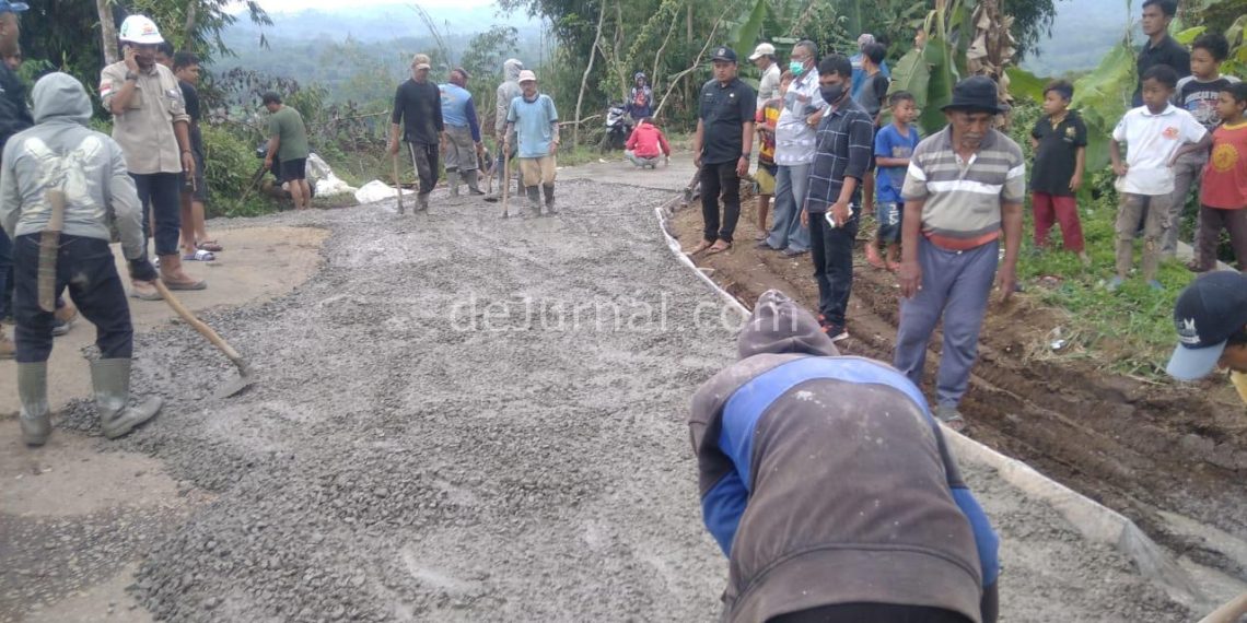 Kelurahan Cimuncang Penetrasikan Dana Kelurahan ke Perbaikan Jalan
