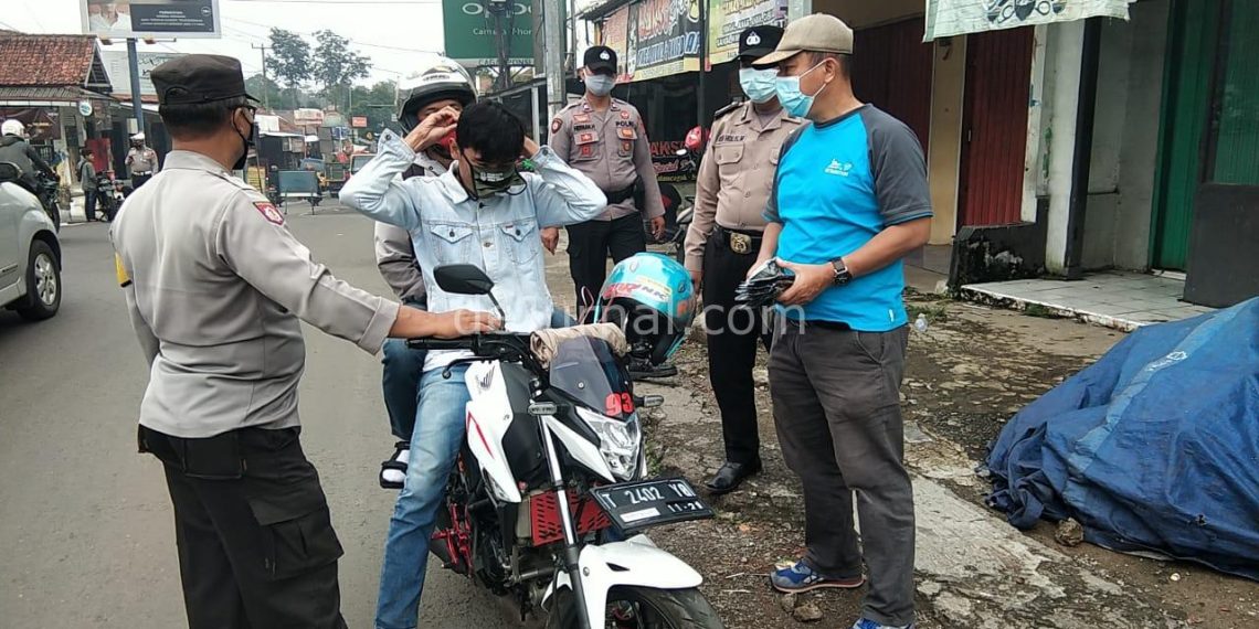 Operasi Yustisi Gaktiblin Protokol Kesehatan Covid-19 di Polsek Jalan cagak