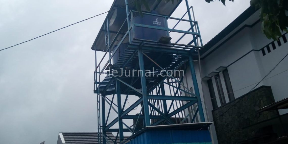 Foto: Salah satu instalasi air bersih di Desa Margahatu Tengah. (Foto : Sopandi/dejurnal.com)