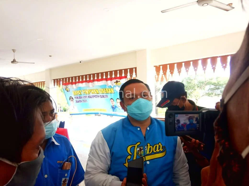 Ketua Carateker DPD KNPI Kabupaten Bekasi Choky Sultan Kayo. (Foto : Eka/dejurnal.com)