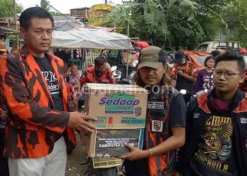 PAC PP Cikarang Utara Beri Bantuan Logistik Korban Banjir