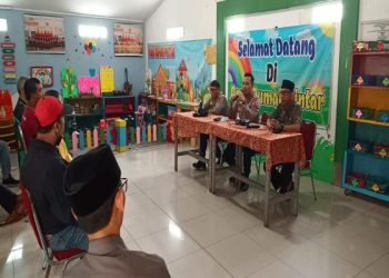 Lebih Dekat Dengan Masyarakat, Polisi Selenggarakan Kegiatan “Jum’at Curhat”