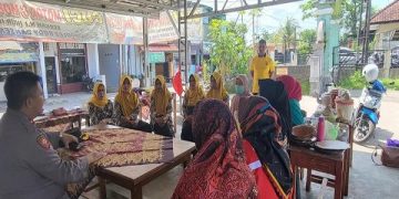 Polisi Gelar Jum’at Curhat Bersama Ibu – Ibu Kader Posyandu Kelurahan Cilembang