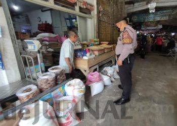 Jelang Imlek, Polisi Cek Harga Bahan Pokok