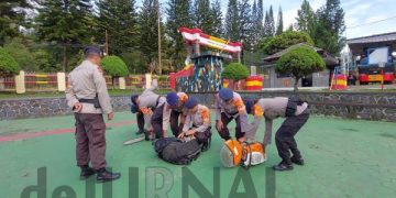 Tim Sar Sat Brimob Polda Jabar Laksanakan Siaga Antisipasi Terjadinya Bencana Alam
