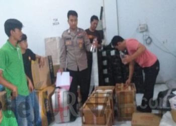 Polisi Amankan Pria Pemesan Miras Ciu Dari Bali, yang Dikirim Melalui Jasa Ekspedisi