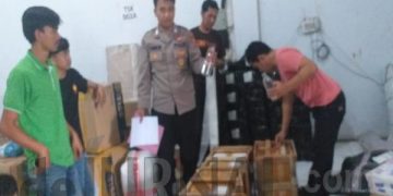 Polisi Amankan Pria Pemesan Miras Ciu Dari Bali, yang Dikirim Melalui Jasa Ekspedisi