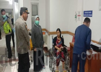 Responsif, Polisi Berhasil Bujuk Bumil Tua Ke Rumah Sakit