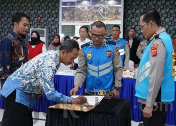 Penandatanganan Pakta Integritas dan Pengambilan Sumpah Penerimaan Siswa Sekolah Inspektur Polisi Sumber Sarjana  T.A 2023 Panda Polda Jabar