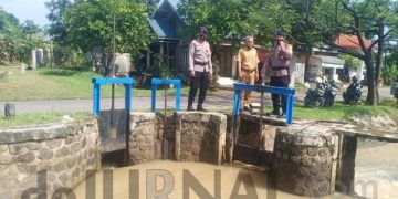 Antisipasi Meluapnya Debit Air Sungai Talun Sat Brimob Polda Jabar Terus Lakukan Patroli Siaga Sar Secara Rutin