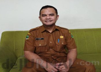 Kepala Dinas Perpustakaan dan Arsip Kabupaten Bandung H. Yosep Nugraha. (Sopandi/ dejurnal.com).