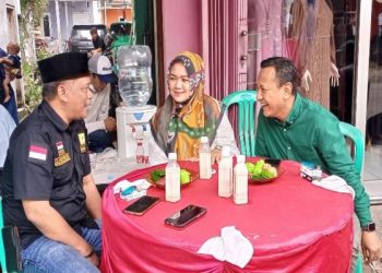 Gina Fadlia Swara Bersanding Sukur Mulyono di Pilkada Karawang : Bedog Manjing Sarangka