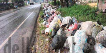 Tumpukan Sampah Nampak di Sejumlah Titik Jalan Haurwangi Cianjur