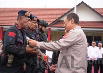 Kapolda Jabar Kunjungi Sat Brimob Polda Jabar Saksikan Peragaan Penanggulangan Geng Motor