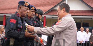 Kapolda Jabar Kunjungi Sat Brimob Polda Jabar Saksikan Peragaan Penanggulangan Geng Motor