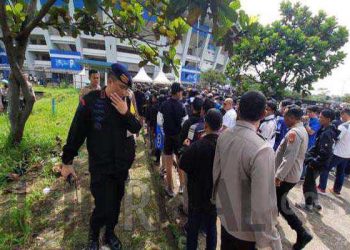 Sat Brimob Polda Jabar Terjunkan Pasukan Dalam Amankan Persib VS PSS Sleman di Stadion GBLA