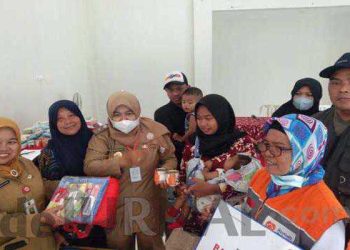 Dukung Penanganan Stunting, Rumah Zakat Serahkan Bantuan