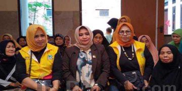 Reses Sekaligus Pengajian di Mesjid Al-Falihin, Hj Evi Riyanti S.Ip Serap Aspirasi Masyarakat
