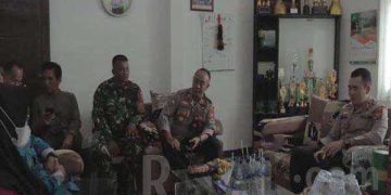 Serap Aspirasi Dari Masyarakat, Kapolres Sumedang Laksanakan Jumat Curhat di Kelurahan Kotakaler
