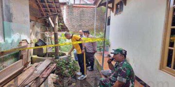 Respon Cepat! Polisi Evakuasi Mayat di Dalam Sumur