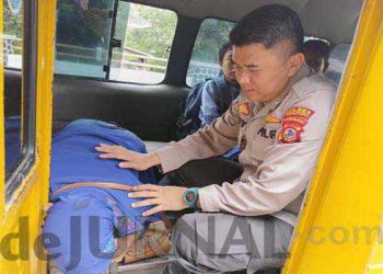kabid humas polda jabar : Sigap Polisi  Bantu Penumpang Angkot Yang Pingsan Bikin Orang Kagum