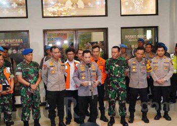 Kapolri Tinjau Evakuasi Kapolda Jambi dan Rombongan, Apresiasi Kerja Keras Tim Gabungan