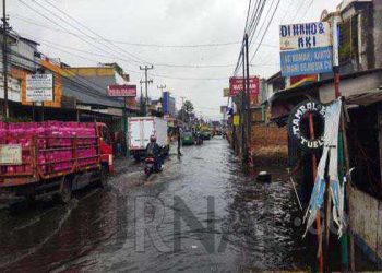 Jadek Margahayu Banjir Lagi, Banyak Kendaraan Mogok Bikin Macet