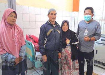 Wadir Keuangan RSUD Slamet Temui Pasien Tak Mampu Guna Ringankan Biaya