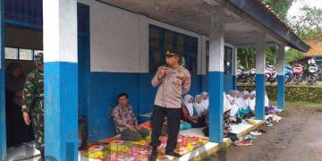Police Goes To School, Polisi Lakukan Pembinaan Penyuluhan Ke SMP Terpadu Bina Insani