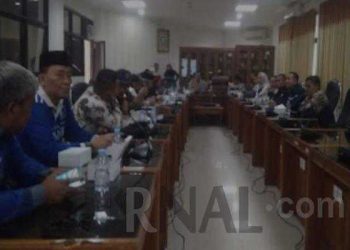 Jalan Cilamaya Cikalong Butuh Perbaikan Gema Cikamaya Ngadu Ke DPRD Karawang