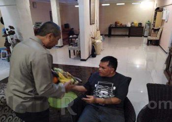 Wakapolda Jabar Melaksanakan Kegiatan Anjangsana Dalam Jum’at Berbagi