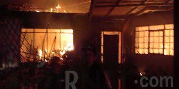 Kobaran Api Menjilat Sebuah Konveksi Rumahan di Mekarrahayu Margaasih