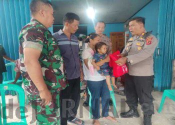 Peduli Stunting, Kapolsek Cidaun Melaksanakan Berikan Makanan Tambahan Dalam Program Orang Tua Asuh Peduli Stunting