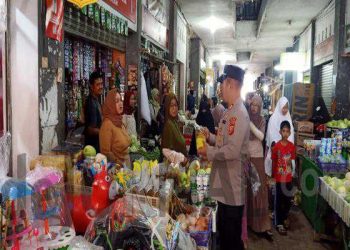 Hari Pertama Puasa, Polisi Pantau Pasar Sembako dan Sampaikan Himbauan Kamtibmas