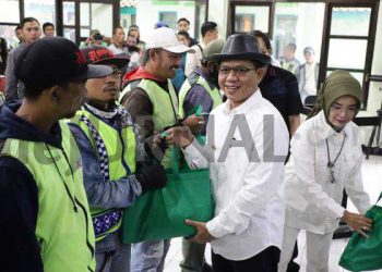 Ribuan Ojek Pangkalan Dapat SembakoBupati Bandung : Sebelum Lebaran Selesai Dibagikan