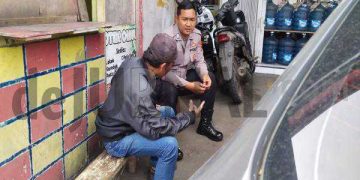 Pantau Situasi, Unit Patroli Polisi Kunjungi Juru Parkir Mini Market
