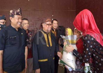 Pemprov Jabar Mulai Salurkan Bantuan Pangan Beras Bagi 4,4 juta KPM