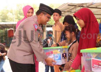 Sambut Idul Fitri 1444 H, Polisi Santuni Anak Yatim