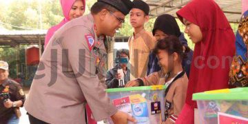 Sambut Idul Fitri 1444 H, Polisi Santuni Anak Yatim
