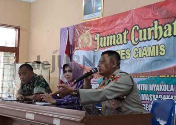 Jumat Curhat, Polisi Silaturahmi di Kantor Kecamatan Cikoneng