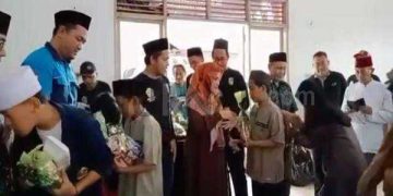 Selasa Berkah, Katar Rajawali Bagikan Santunan kepada Yatim Piatu