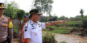 Tinjau Lokasi Banjir Disertai Longsor di Majalaya, Ibun dan Paseh,  Bupati Bandung Sampaikan Ini
