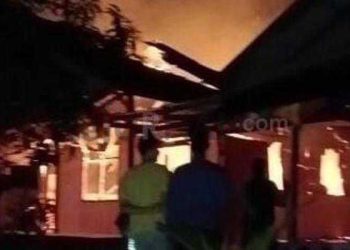 Sebuah Warung di Patokbeusi Rata Dengan Tanah Setelah Dilalap Si Jago Merah